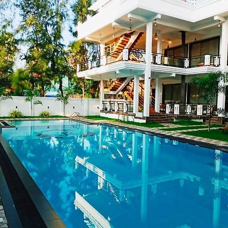 J7 Villaj Resort Trincomalee Exterior photo