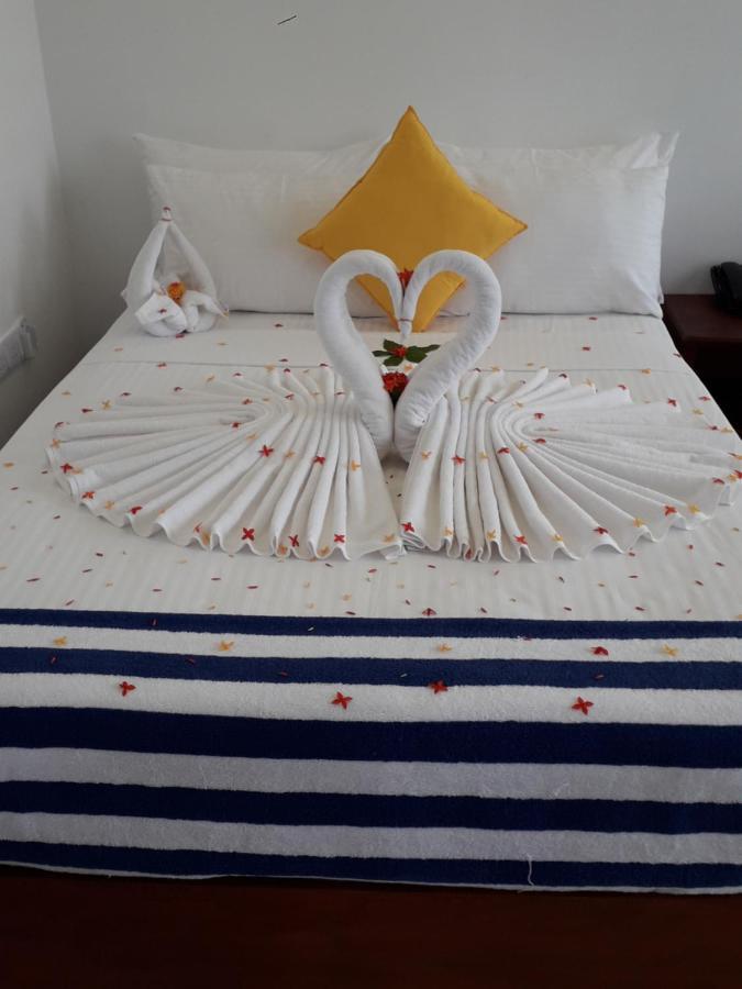 J7 Villaj Resort Trincomalee Exterior photo