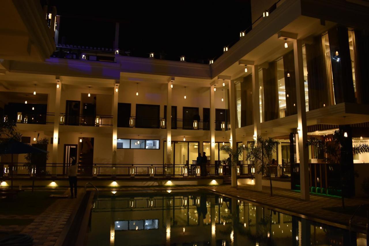J7 Villaj Resort Trincomalee Exterior photo
