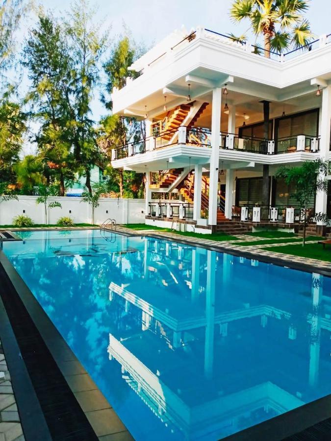 J7 Villaj Resort Trincomalee Exterior photo