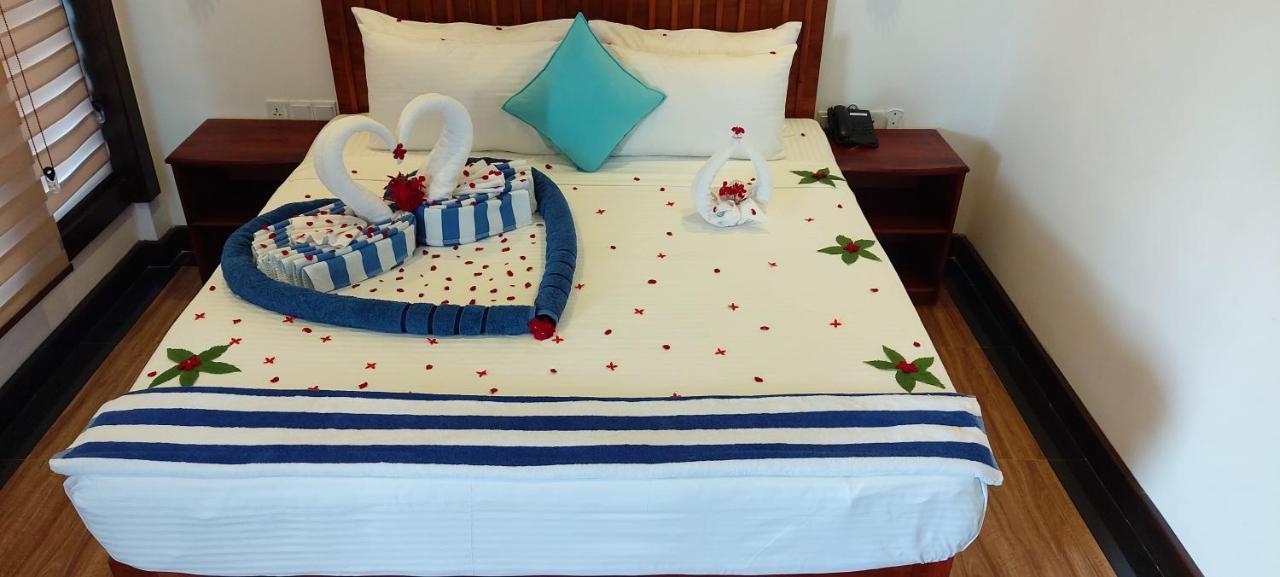 J7 Villaj Resort Trincomalee Exterior photo